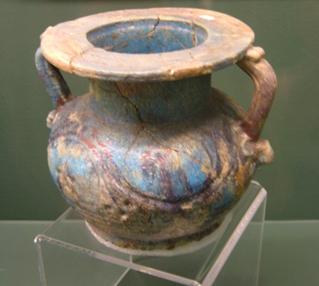 http://upload.wikimedia.org/wikipedia/commons/5/50/Glazed_Roman_Period_Egyptian_pottery_vessel_REM.JPG