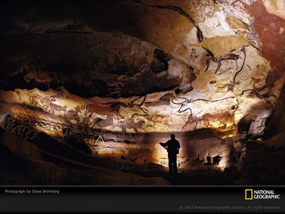 lascaux-cave-walls-438085-sw
