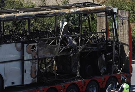 Описание: Взривното устройство, избухнало на автобуса в Бургас, уби петима израелски туристи и българския шофьор.